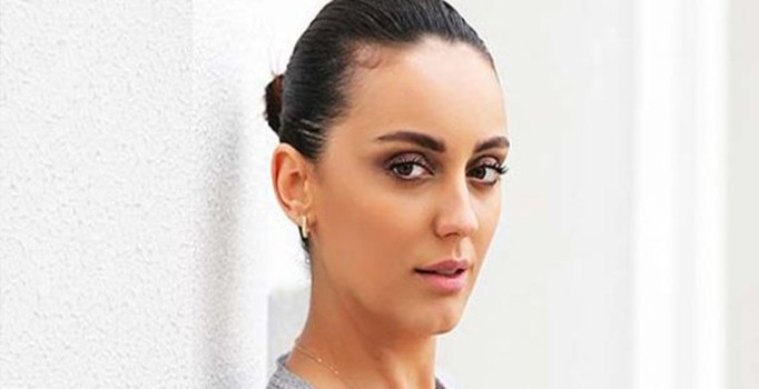 Survivor 2016'da ünlüler belli oldu- Son katılan Eda Akkaya ve Ebru Öztürk kimdir? YENİ