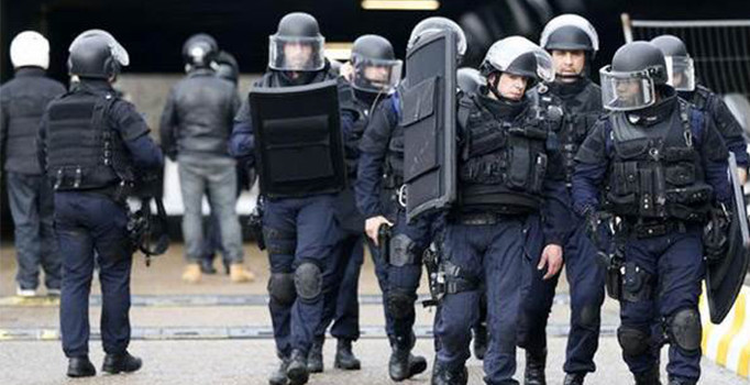 Fransa'da Noel öncesi güvenlik önlemi