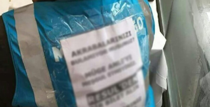 Milli Piyango bileti satabilmek için sırtına astığı not görenleri şaşırtıyor