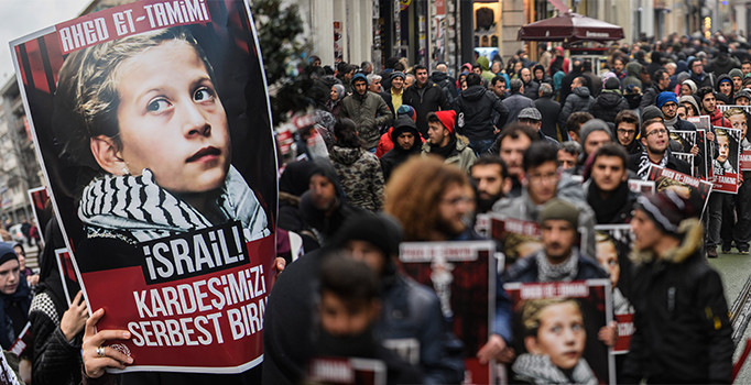 İsrail hapishanelerindeki Filistinliler için sessiz yürüyüş başladı