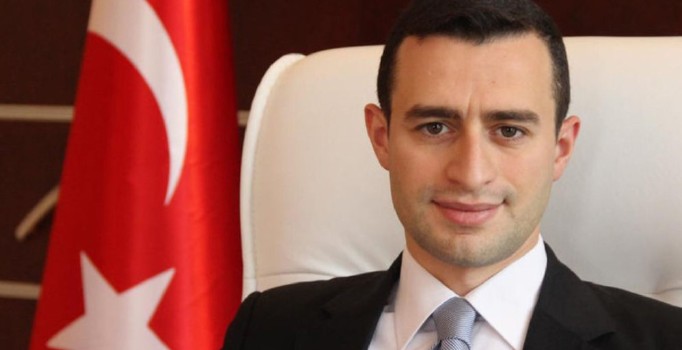 Yeni KHK'da ihraç edilenler arasında dikkat çeken isim