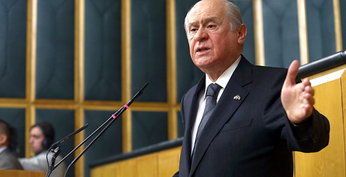 Son dakika! Devlet Bahçeli'den KHK'nın tartışılan maddesi hakkında flaş açıklamalar