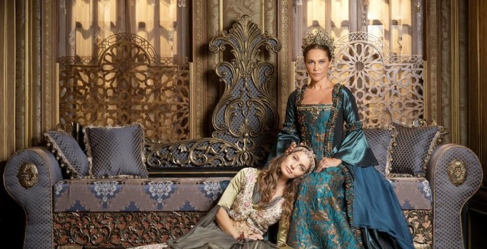 Hülya Avşar Muhteşem yüzyıl Kösem sorusunu duyunca gazladı