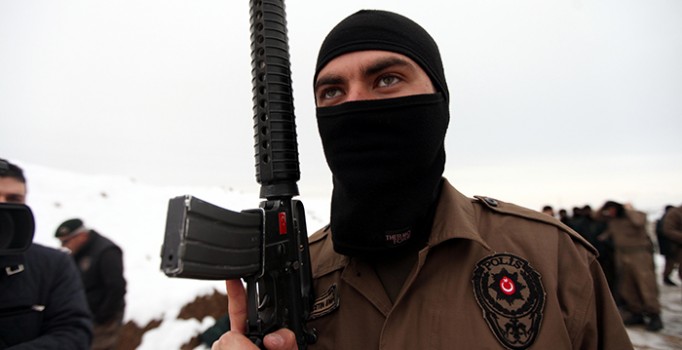 Paralel çetenin darbe girişimine karşı İstanbul'da olağanüstü tedbirler