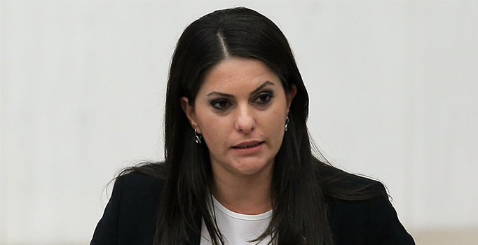 Bakan Sarıeroğlu'ndan taşeron firmalarla ilgili açıklama: Kimsenin mağdur olmasını istemiyoruz