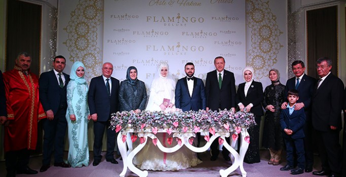 Cumhurbaşkanı ve Başbakan, Bakan Elitaş'ın oğlunun düğününe katıldı