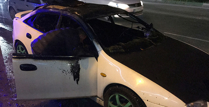 Trafikte canı sıkıldı, aracını yaktı | Bursa haberleri