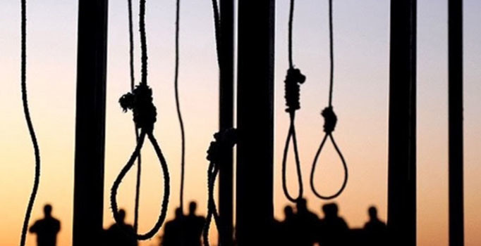 Mısır'da 8 kişiye idam kararı