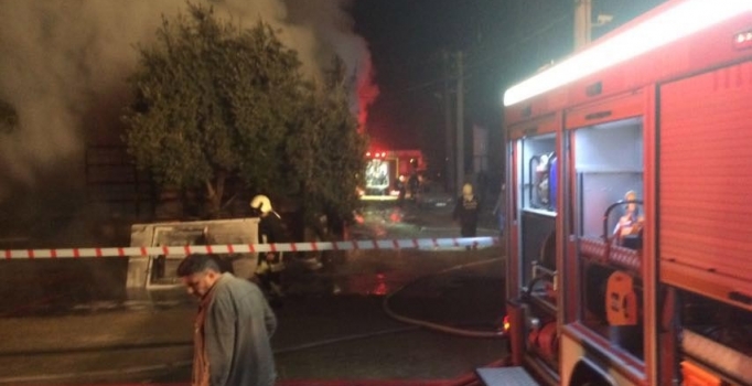 Denizli'de mobilya atölyesinde yangın