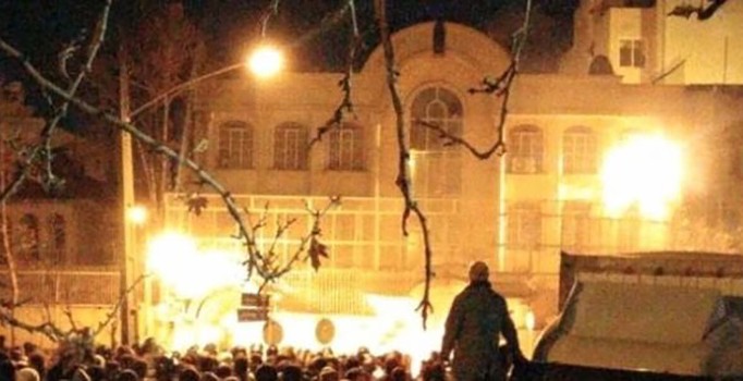 Tahran'daki Suud Büyükelçiliği baskınına 100 tutuklama