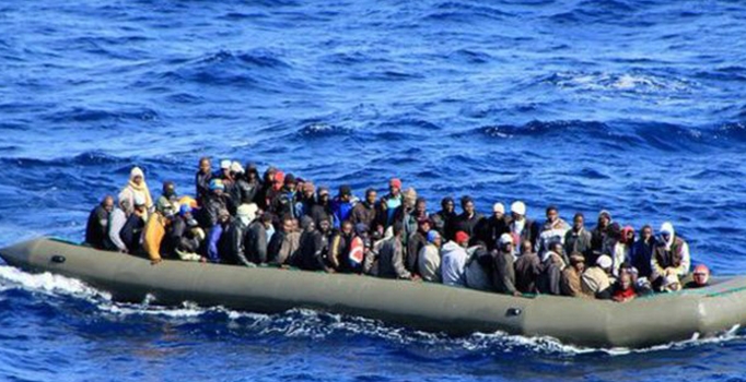 Akdeniz’deki 6 bin göçmen denizde kurtarıldı