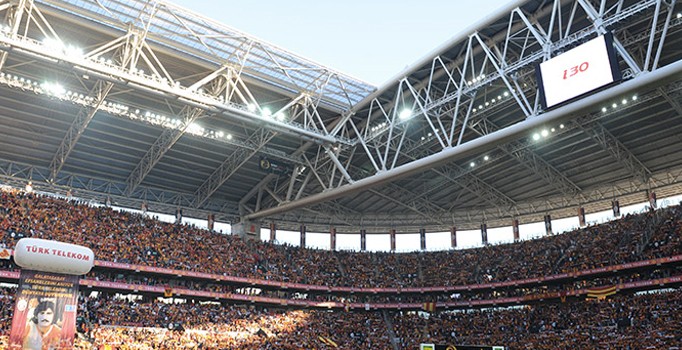 Dursun Özbek’ten Galatasaraylı taraftarlara büyük müjde