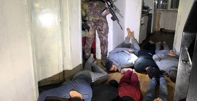 Bursa'da şafak vakti DEAŞ operasyonu