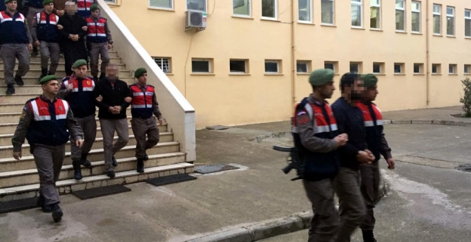 İzmir'de, sosyal medyadan PKK'ya destek veren 4 kişi tutuklandı