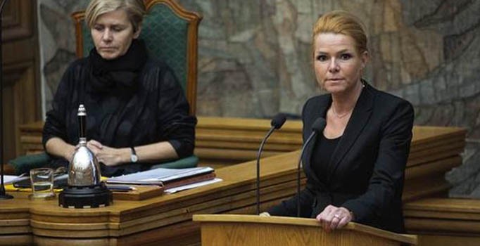 Danimarka'da tartışmalı sığınmacı yasasına onay