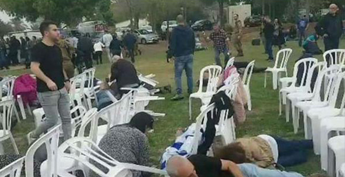 İsrail Gazze'yi vurdu: Iskalanan füze binaya isabet etti