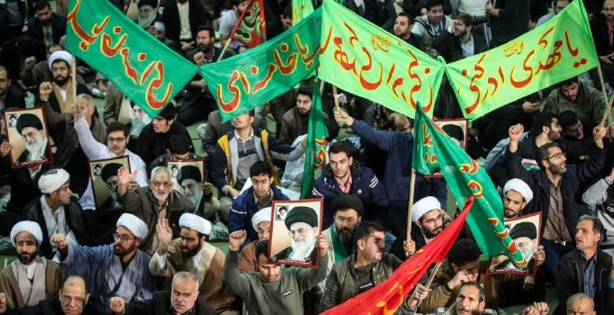 İran: Protestocular yaptıklarının bedelini ödeyecek