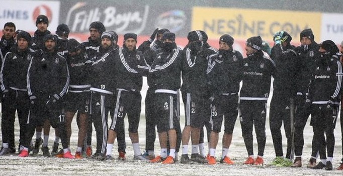 Beşiktaş'ın Mersin İdmanyurdu ve Trabzonspor maçının tarihleri açıklandı