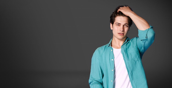 Ay Yapım ile çalışan Çağatay Ulusoy’a teklif yağıyor