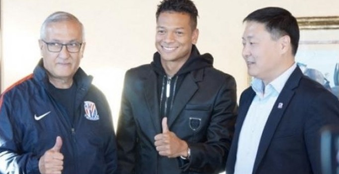 Fenerbahçe'nin gözdesi Fredy Guarin Çin'de