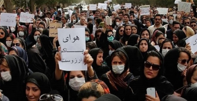 İran protestoları petrolün ateşini yükseltti