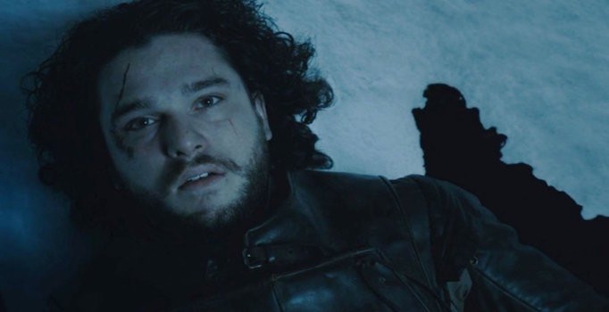 "Jon Snow öldü. Herkesin buna alışması lazım"