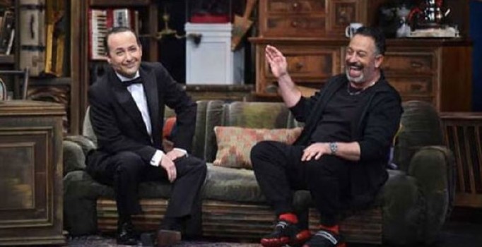 Cem Yılmaz'ın ayakkabıları olay oldu