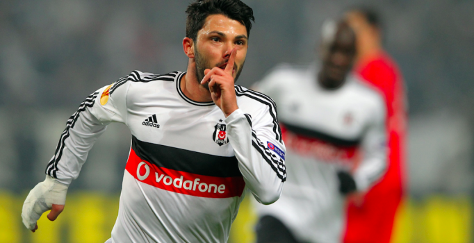 Tolgay Arslan sahalara dönüş tarihini açıkladı