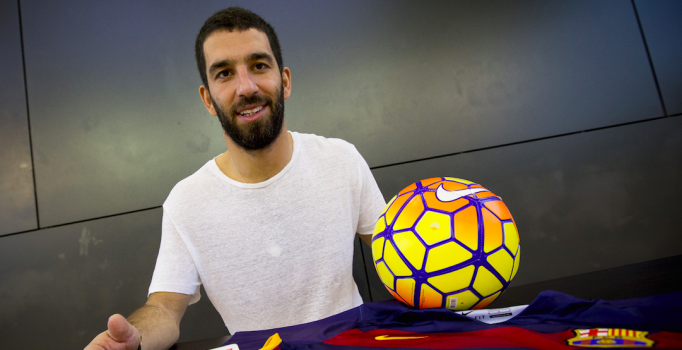 Atletico Madrid - Barcelona maçında Arda Turan oynayacak mı?