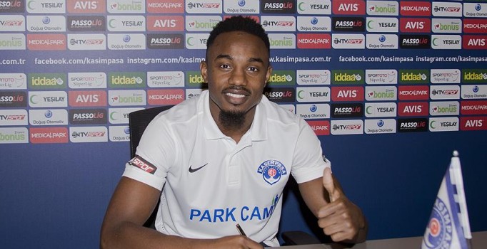 Kasımpaşa Blackburn Rovers'tan Bengali-Fode Koita'yı kadrosuna kattı