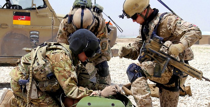 Almanya,  Kuzey Irak ve Mali'deki askerlerin görev sürelerini uzattı