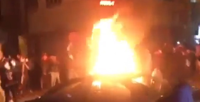 İran'da gösteriler bitti derken tekrar başladı! Can kayıpları olduğu bildiriliyor