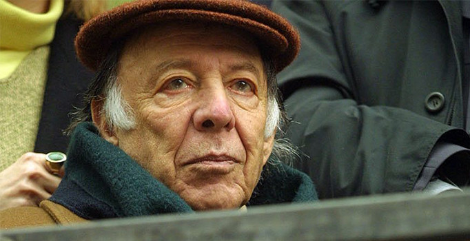 Ünlü sanatçılar Münir Özkul’un evine akın etti