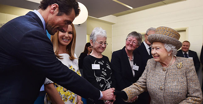Majesteleri! Ben dünyanın en yakışıklı erkeğiyim