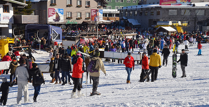 Uludağ'da hafta sonu yoğunluğu