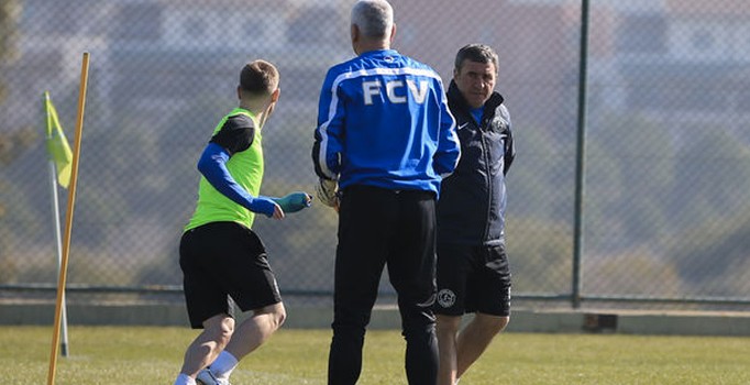 Galatasaray'ın eski yıldızları Hagi ve Popescu Antalya’ya geldi