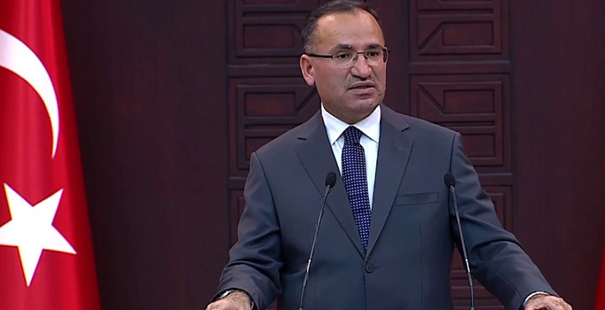 Bozdağ: Hayvanlara eziyete hapis cezası