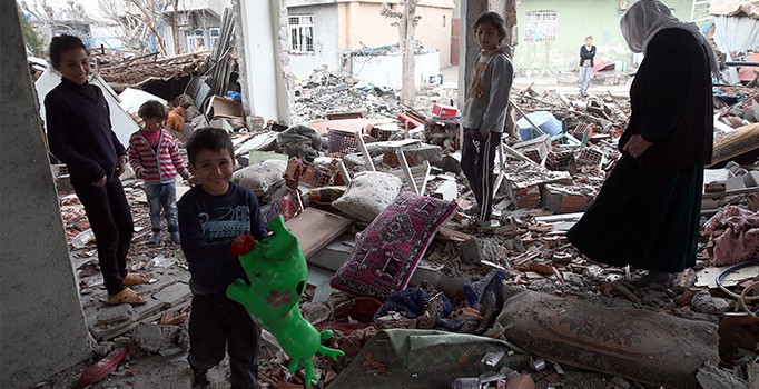 Silopi'de terör mağduru vatandaşlara psikososyal destek