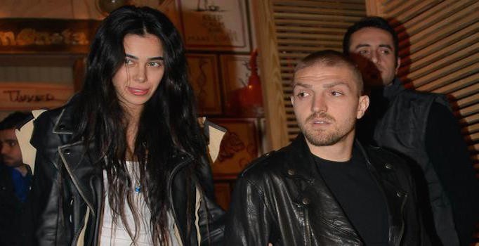 Asena Erkin'den boşanan futbolcu Caner Erkin, sosyal medyadan ilk mesajını attı