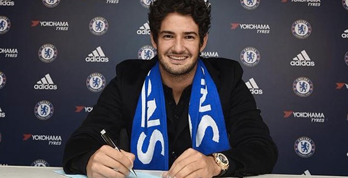 Chelsea, Brezilyalı forvet Pato'yu sezon sonuna kadar kiraladı
