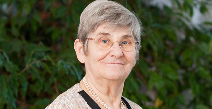 Financial Times Canan Karatay'dan yola çıkarak Türkiye'deki dolandırıcılığı analiz etti