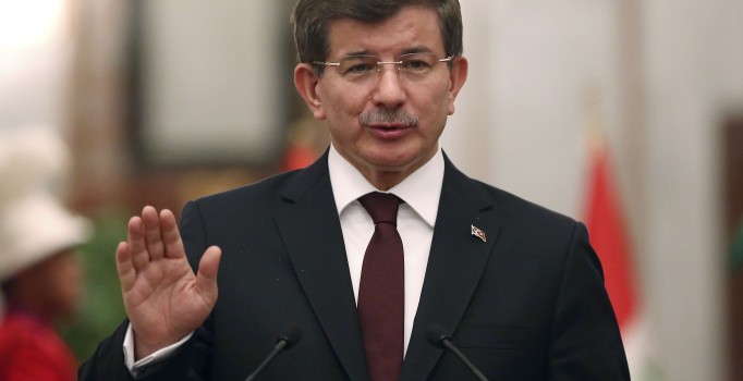 Davutoğlu: Rusya sınır ihlalini örtemez