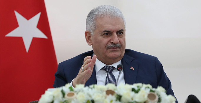 Başbakan Yıldırım'dan uçakta çarpıcı açıklamalar: Almanya ile normale dönme vakti...