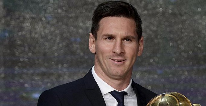 Messi ile selfie çekme hevesi polis memurunu hapse soktu