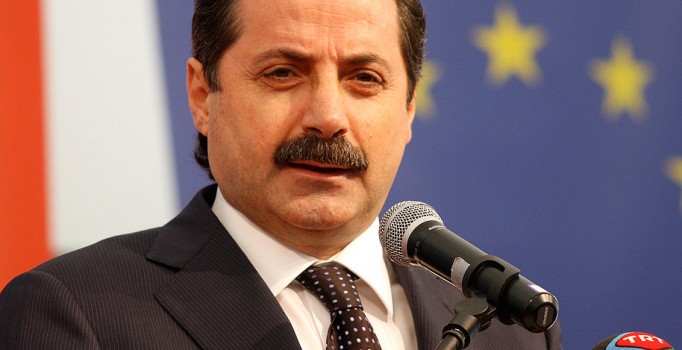 Faruk Çelik: Rusya'ya zarar verebiliriz ama sabrediyoruz