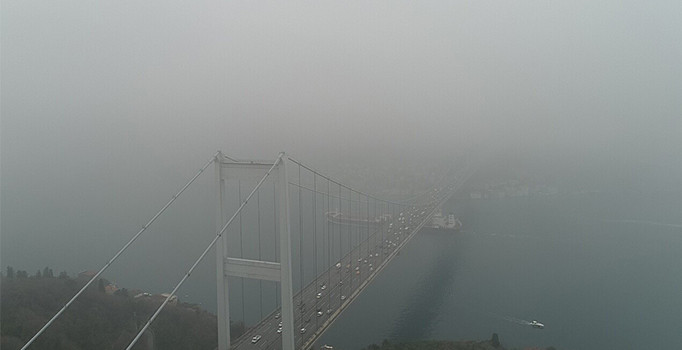 Sis altındaki Fatih Sultan Mehmet Köprüsü havadan görüntülendi