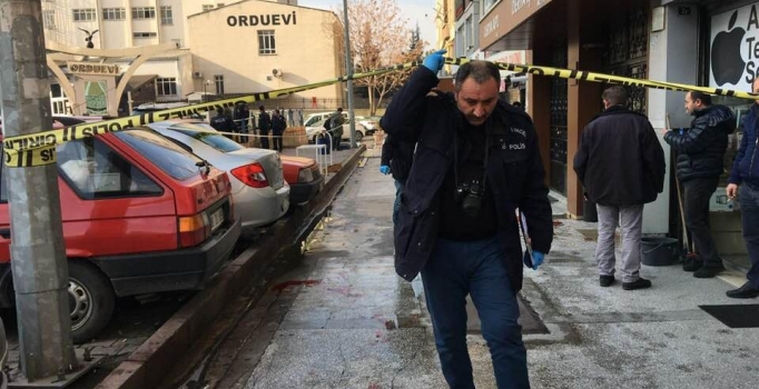 Kayseri'de silahlı kavga: Arkadaşını bacağından vurdu