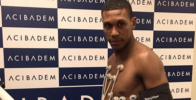 Beşiktaş'ın yıldızı Marcelo, ameliyat edildi