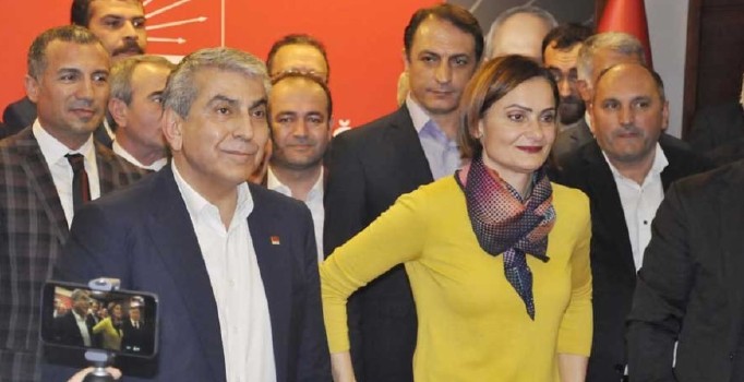 CHP'nin İstanbul İl Kongresi başladı