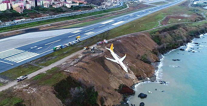 Pegasus'dan pistten çıkan uçakla ilgili açıklama açıklama